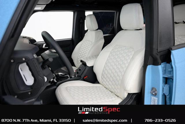 Photo of 2025 Velocity Blue Metallic Ford Bronco