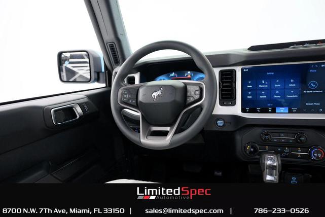 Photo of 2025 Velocity Blue Metallic Ford Bronco