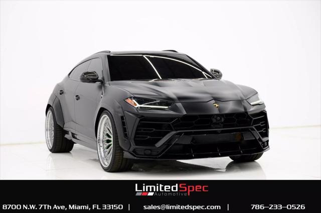 Photo of 2019 White Lamborghini Urus