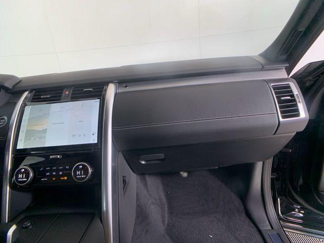 Photo of 2025 Santorini Black Land Rover Discovery