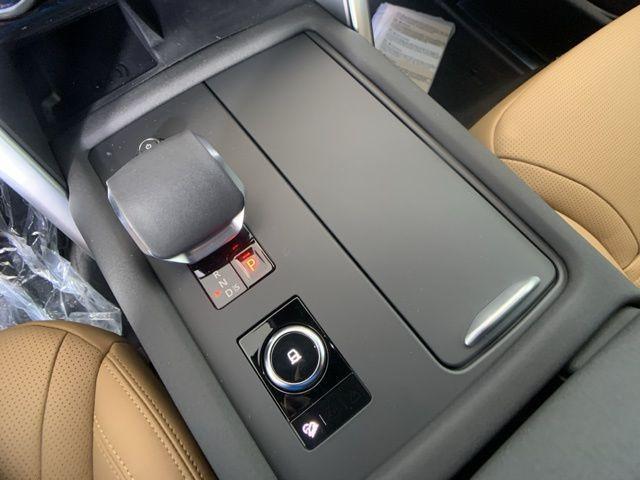 Photo of 2025 Santorini Black Land Rover Discovery
