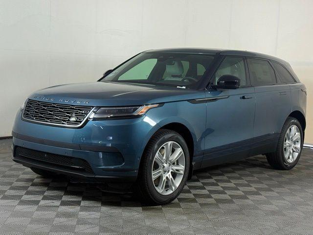 Photo of 2026 Giola Green Land Rover Range Rover Velar