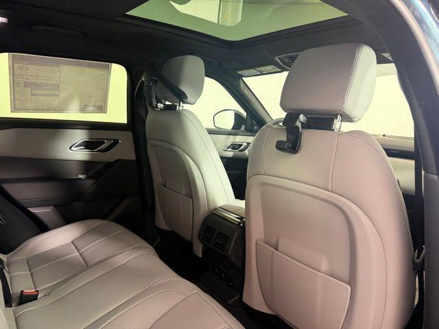 Photo of 2026 Giola Green Land Rover Range Rover Velar