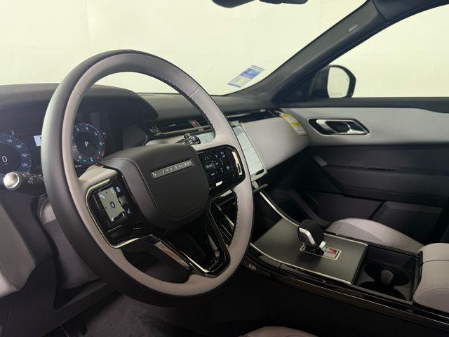 Photo of 2026 Giola Green Land Rover Range Rover Velar
