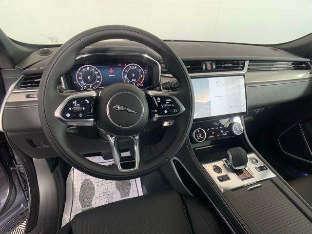 Photo of 2025 Eiger Grey Jaguar F-PACE