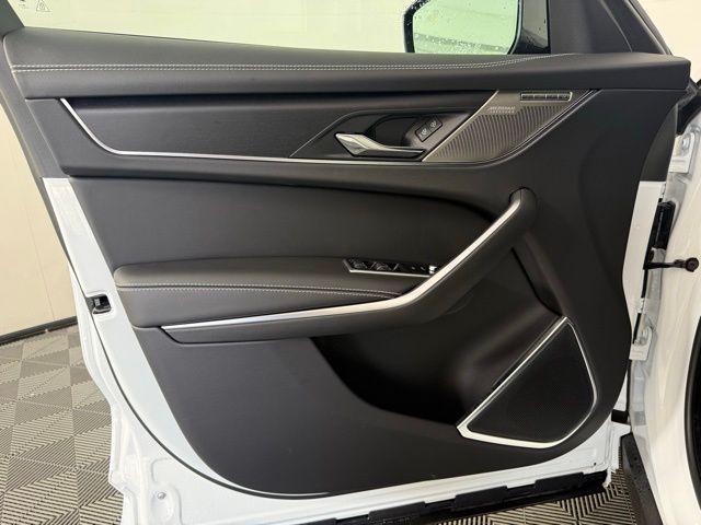 Photo of 2026 Ostuni Pearl White Jaguar F-PACE