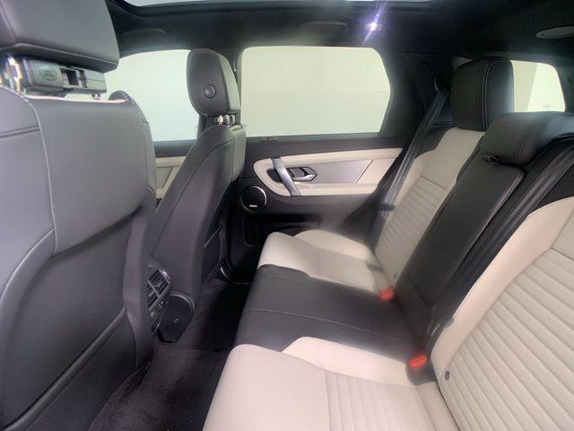 Photo of 2024 Blue Metallic Land Rover Discovery Sport