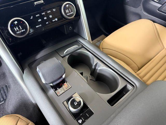Photo of 2025 Carpathian Grey Land Rover Discovery