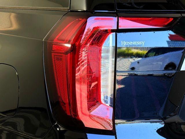 Photo of 2021 Onyx Black GMC Yukon XL