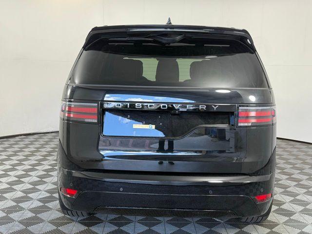 Photo of 2025 Santorini Black Land Rover Discovery