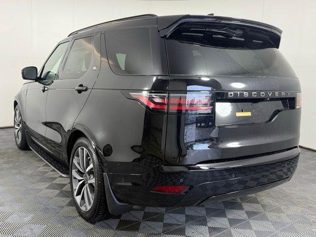 Photo of 2025 Santorini Black Land Rover Discovery