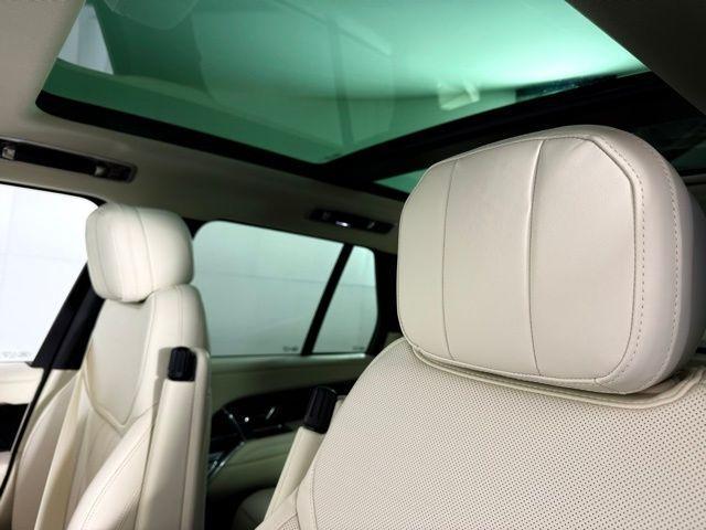 Photo of 2025 Eiger Grey Land Rover Range Rover