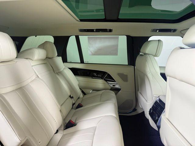 Photo of 2025 Santorini Black Land Rover Range Rover