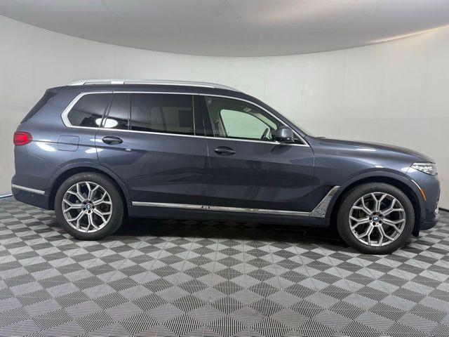 Photo of 2020 Gray Metallic BMW X7