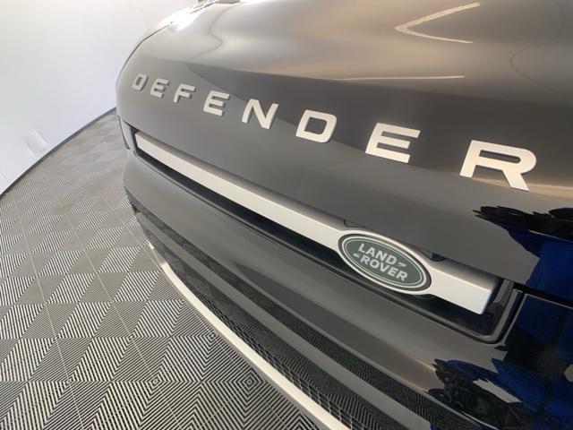 Photo of 2025 Santorini Black Land Rover Defender