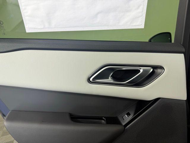 Photo of 2026 Varesine Blue Land Rover Range Rover Velar