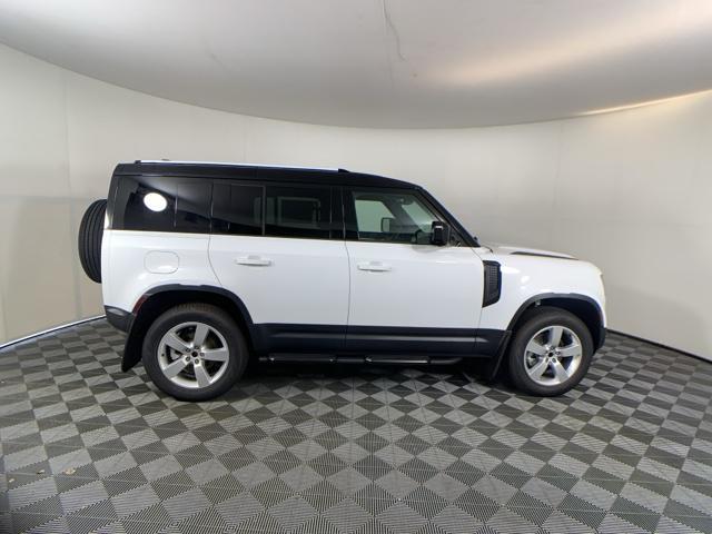 Photo of 2025 Fuji White Land Rover Defender