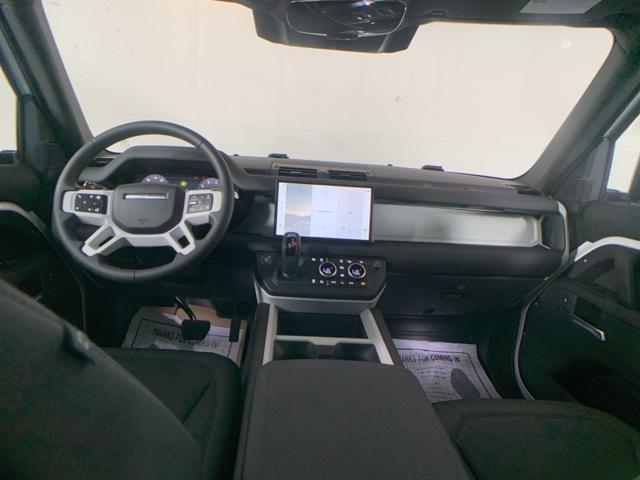 Photo of 2025 Fuji White Land Rover Defender