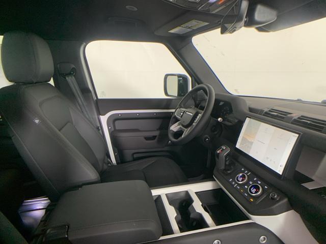 Photo of 2025 Fuji White Land Rover Defender