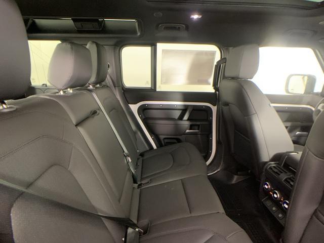 Photo of 2025 Fuji White Land Rover Defender