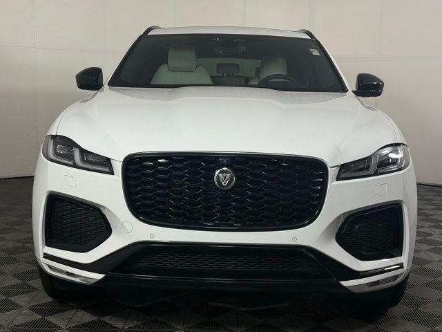 Photo of 2026 Fuji White Jaguar F-PACE