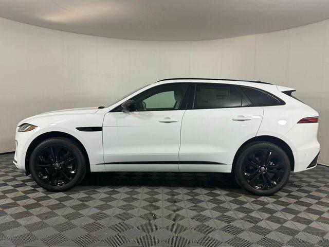 Photo of 2026 Fuji White Jaguar F-PACE