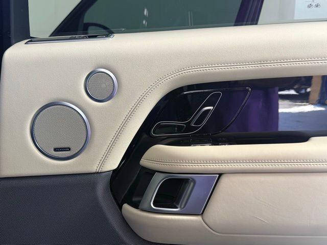 Photo of 2022 Portofino Blue Land Rover Range Rover