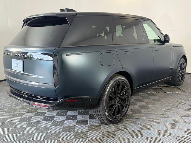 Photo of 2025 British Racing Green In Satin Finish Land Rover Range Rover