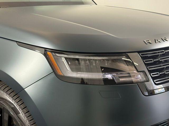 Photo of 2025 British Racing Green In Satin Finish Land Rover Range Rover
