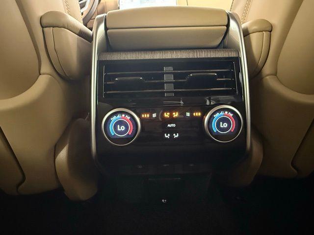 Photo of 2025 British Racing Green In Satin Finish Land Rover Range Rover