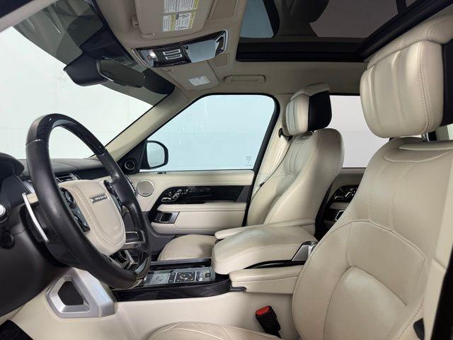 Photo of 2019 Santorini Black Land Rover Range Rover