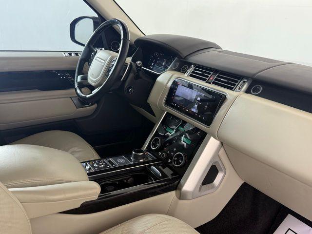 Photo of 2019 Santorini Black Land Rover Range Rover