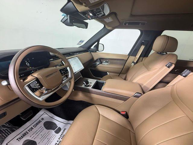 Photo of 2025 Batumi Gold Land Rover Range Rover
