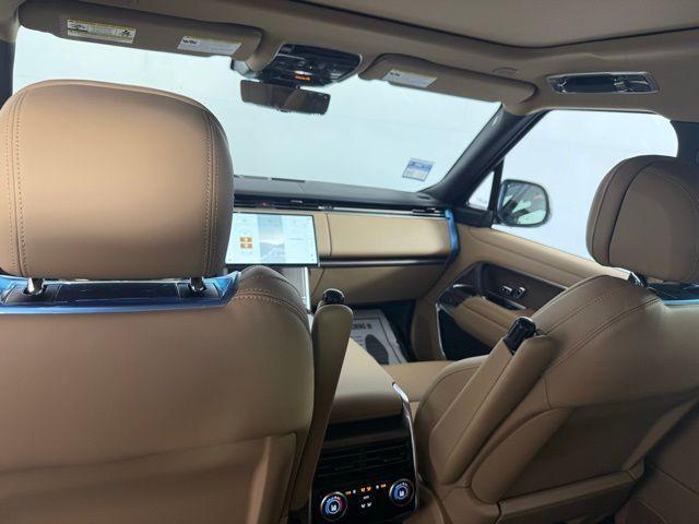 Photo of 2025 Batumi Gold Land Rover Range Rover