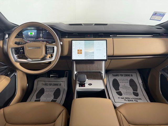 Photo of 2025 Batumi Gold Land Rover Range Rover