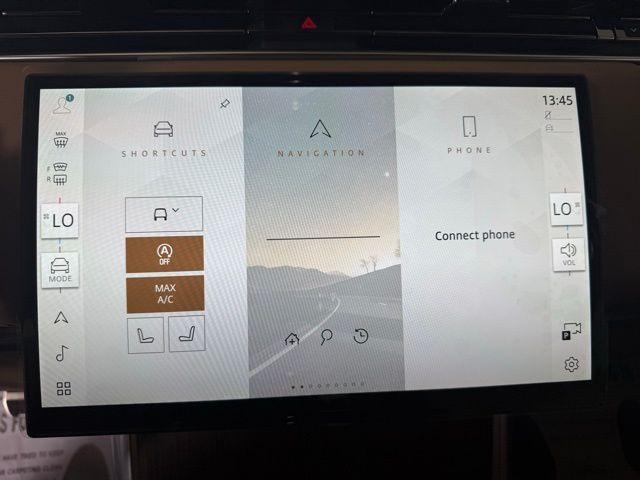 Photo of 2025 Batumi Gold Land Rover Range Rover