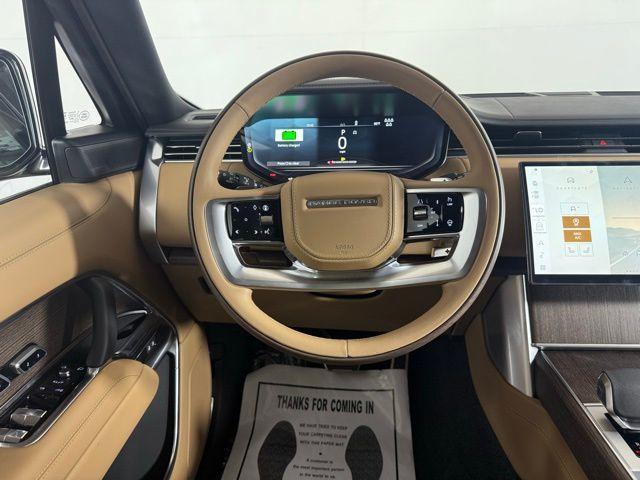 Photo of 2025 Batumi Gold Land Rover Range Rover
