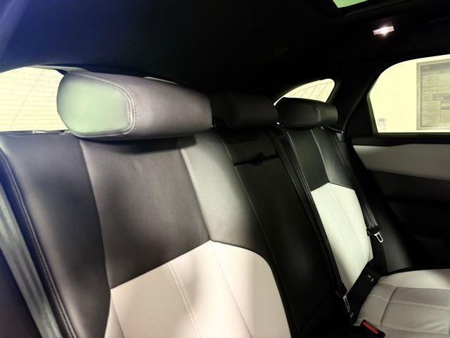 Photo of 2026 Varesine Blue Land Rover Range Rover Velar