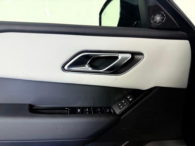 Photo of 2026 Varesine Blue Land Rover Range Rover Velar