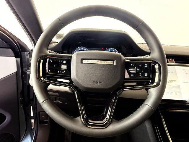 Photo of 2026 Arroios Grey Land Rover Range Rover Evoque