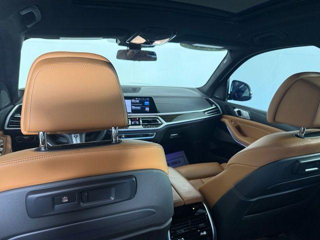 Photo of 2021 Blue Metallic BMW X7