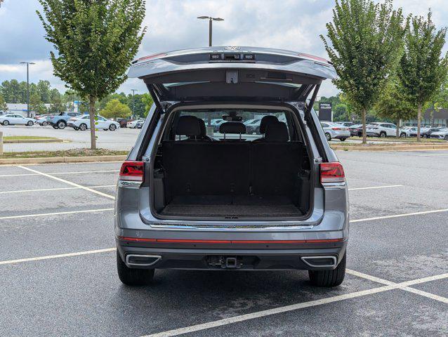 Photo of 2023 Silver/Gray Volkswagen Atlas