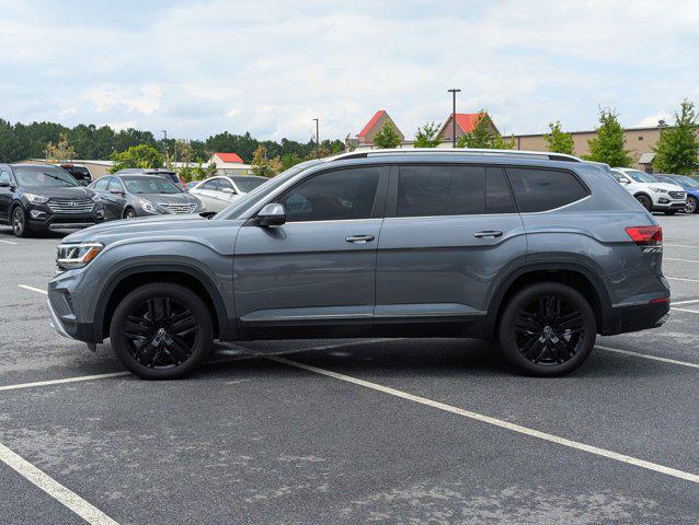 Photo of 2023 Silver/Gray Volkswagen Atlas