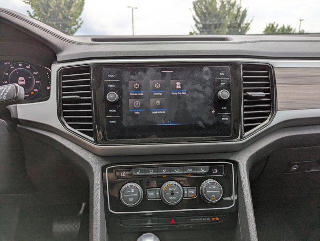 Photo of 2023 Silver/Gray Volkswagen Atlas