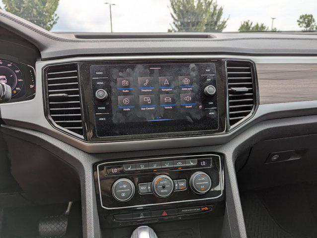 Photo of 2023 Silver/Gray Volkswagen Atlas