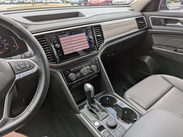 Photo of 2023 Silver/Gray Volkswagen Atlas