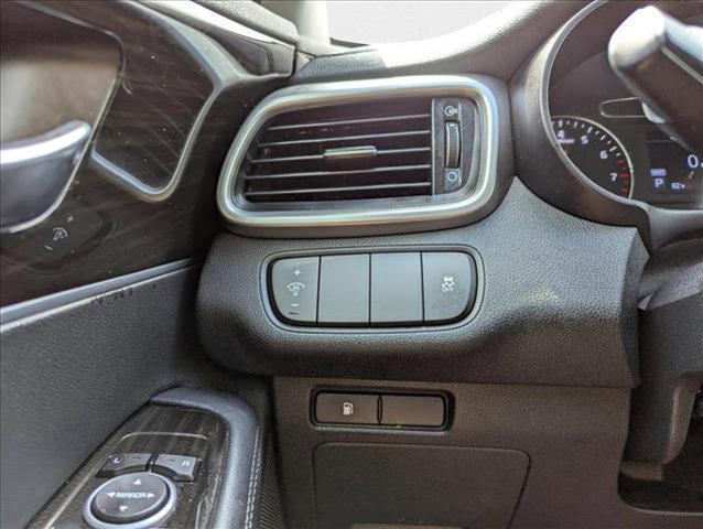 Photo of 2020 Snow White Pearl Kia Sorento