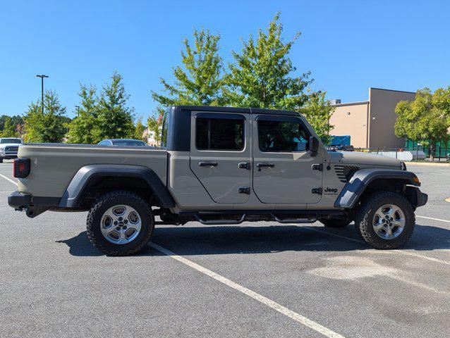Photo of 2020 Gobi Clearcoat Jeep Gladiator