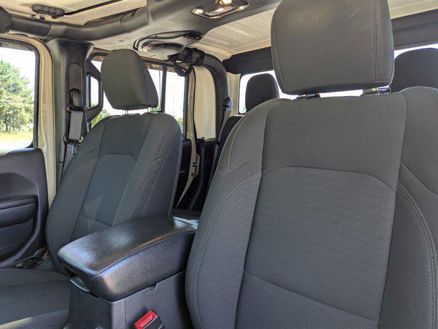 Photo of 2020 Gobi Clearcoat Jeep Gladiator
