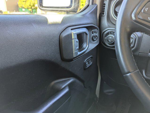 Photo of 2020 Gobi Clearcoat Jeep Gladiator
